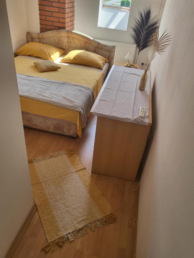 Pansion Brod Bed & Breakfast エクステリア 写真